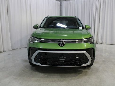 Used 2025 Volkswagen Taos SEL w/ Black Wheel Plus Package AWD/4WD image 36