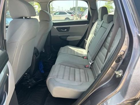 Used 2017 Honda CR-V LX image 6