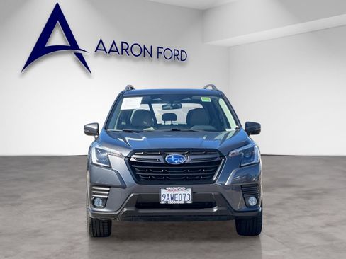 Used 2022 Subaru Forester Limited image 9