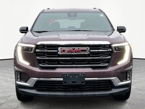 Used 2024 GMC Acadia Elevation w/ Luxury Package image 2