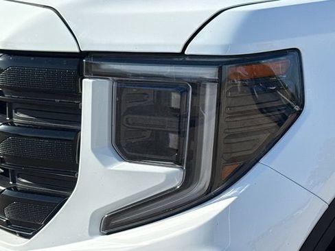 Used 2023 GMC Sierra 1500 Elevation w/ Preferred Package RWD image 4