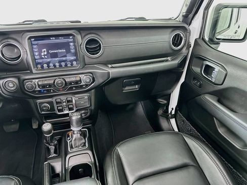 Used 2023 Jeep Wrangler Unlimited Sahara w/ Cold Weather Group AWD/4WD image 29