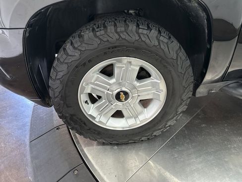 Used 2014 Chevrolet Tahoe LT w/ Suspension Package, Off-Road image 30