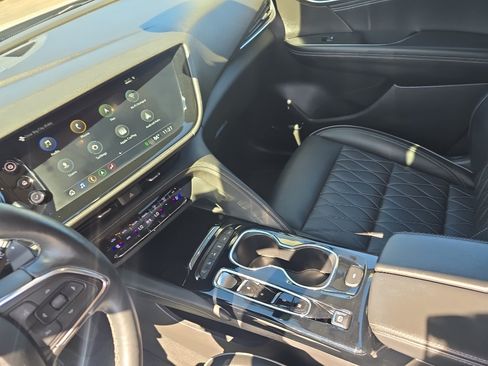 Certified 2023 Buick Envision Avenir AWD/4WD image 19