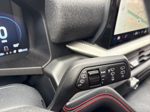 Used 2025 Ford Explorer ST-Line image 22