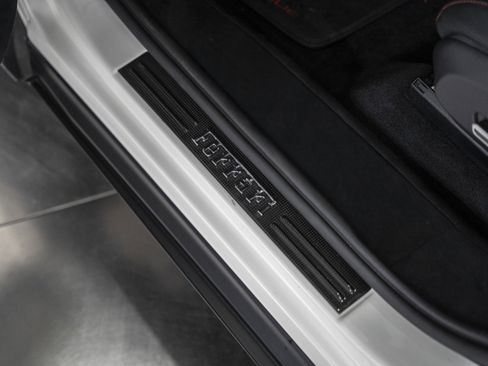 Used 2024 Ferrari Purosangue AWD/4WD image 32