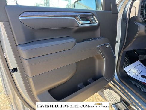Used 2025 Chevrolet Silverado 1500 LTZ w/ LTZ Premium Package image 9