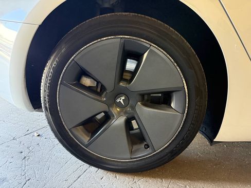Used 2023 Tesla Model 3 Standard Range RWD image 31