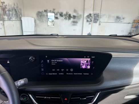 Used 2025 Buick Encore GX Preferred image 18