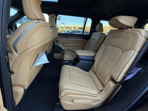 New 2025 Jeep Grand Cherokee L Summit image 22
