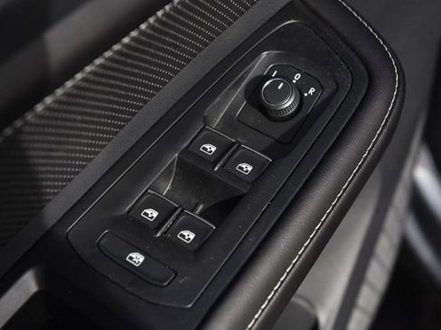 New 2026 Volkswagen Atlas Cross Sport SE image 8