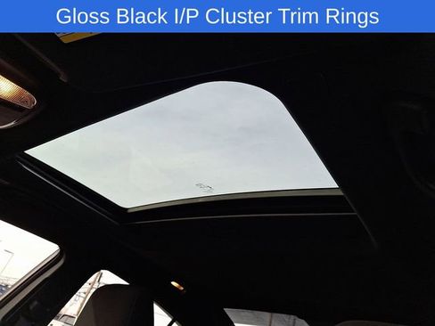 Used 2023 Dodge Charger SXT w/ Blacktop Package image 17