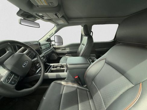 Certified 2025 Ford F350 Lariat w/ FX4 Off-Road Package AWD/4WD image 8