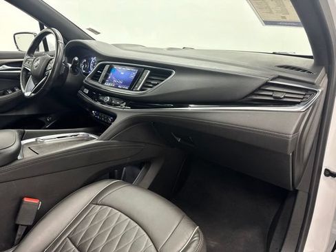 Used 2023 Buick Enclave Avenir AWD/4WD image 34