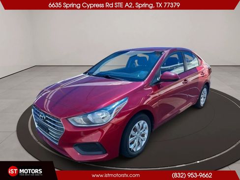 Used 2019 Hyundai Accent SE FWD image 1