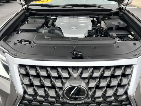 Certified 2023 Lexus GX 460 Premium w/ Premium Package AWD/4WD image 24