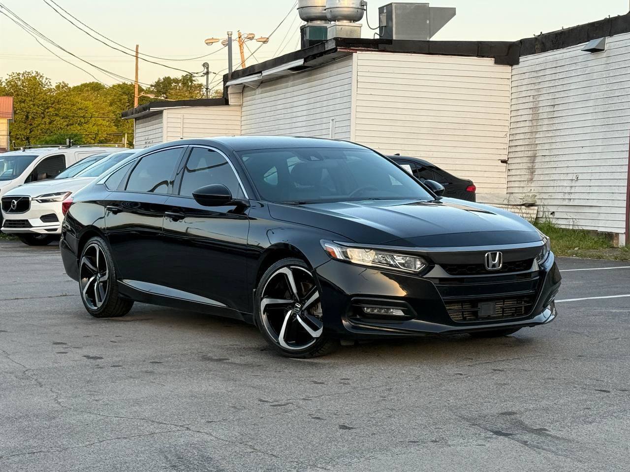 Used 2019 Honda Accord Sport image 3