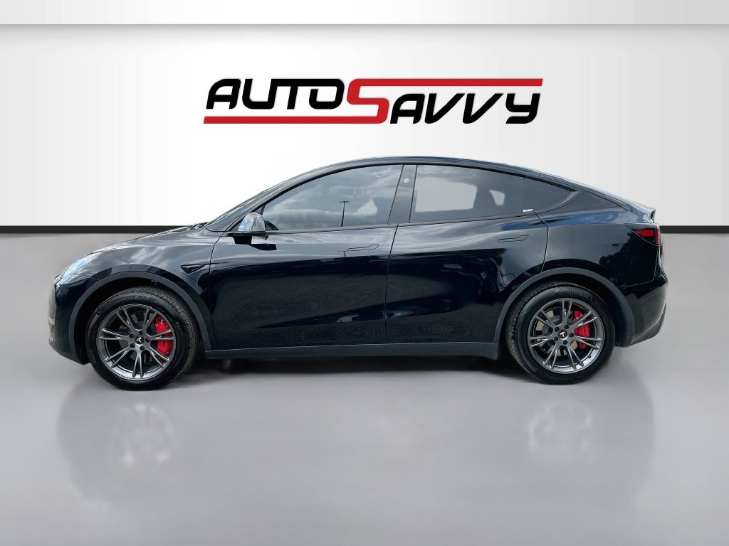 Used 2025 Tesla Model Y Long Range RWD image 4