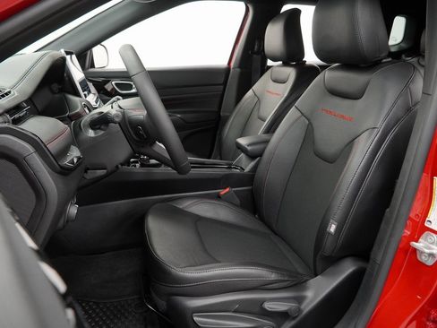 Certified 2024 Jeep Compass Trailhawk image 21