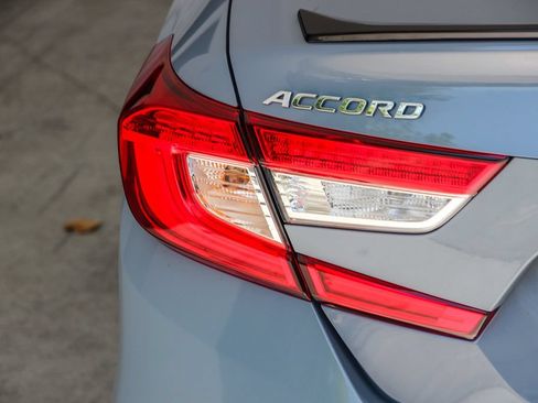 Used 2021 Honda Accord Sport image 7
