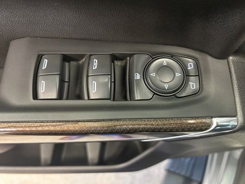 Used 2022 Chevrolet Silverado 1500 RST image 16