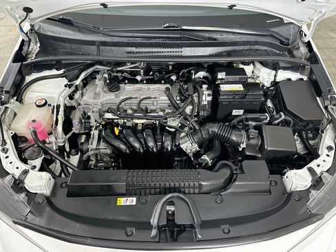 Used 2021 Toyota Corolla LE w/ Carpet Mat Package (TMS) FWD image 31