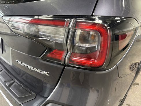 Certified 2025 Subaru Outback Limited image 11