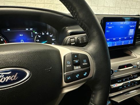 Used 2023 Ford Explorer XLT w/ Equipment Group 202A AWD/4WD image 25