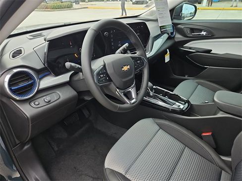 New 2026 Chevrolet Trax LT w/ Driver Confidence Package image 14