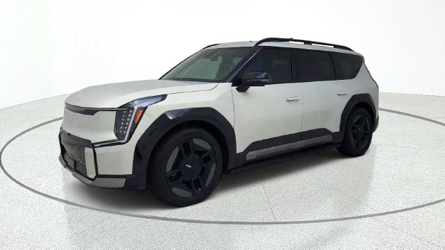 Used 2024 Kia EV9 GT-Line AWD/4WD image 3