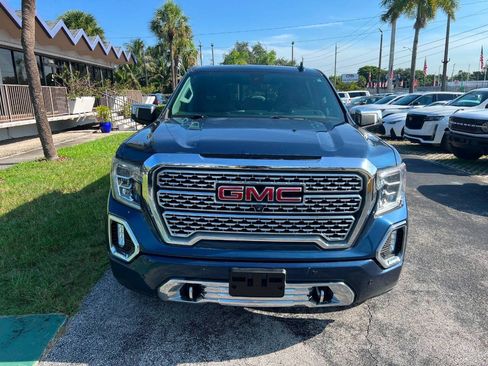 Used 2019 GMC Sierra 1500 Denali w/ Denali Ultimate Package AWD/4WD image 3
