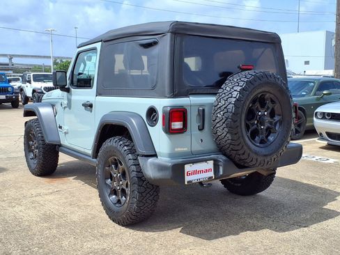 Used 2023 Jeep Wrangler Sport AWD/4WD image 4
