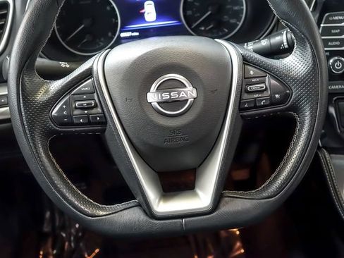 Used 2023 Nissan Maxima SV w/ Floor Mat Group FWD image 18