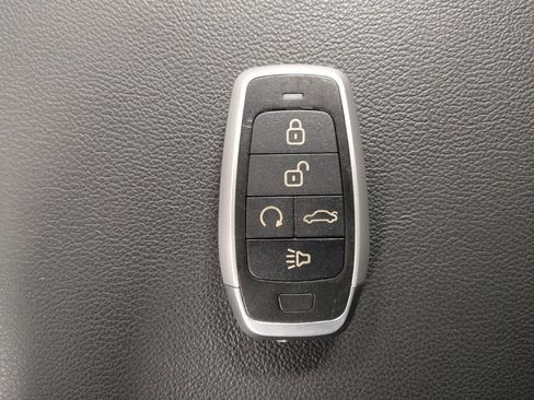 Used 2020 Honda Accord LX image 32