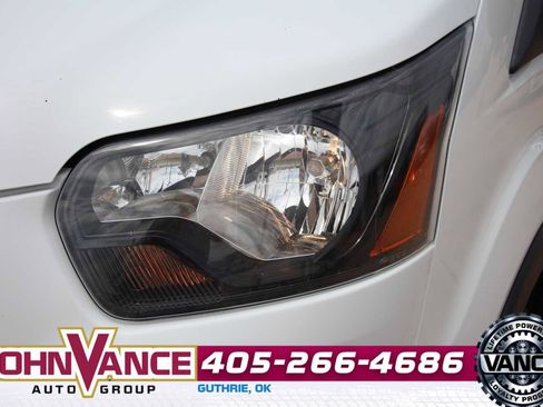 Used 2019 Ford Transit 250 148 Medium Roof RWD image 4