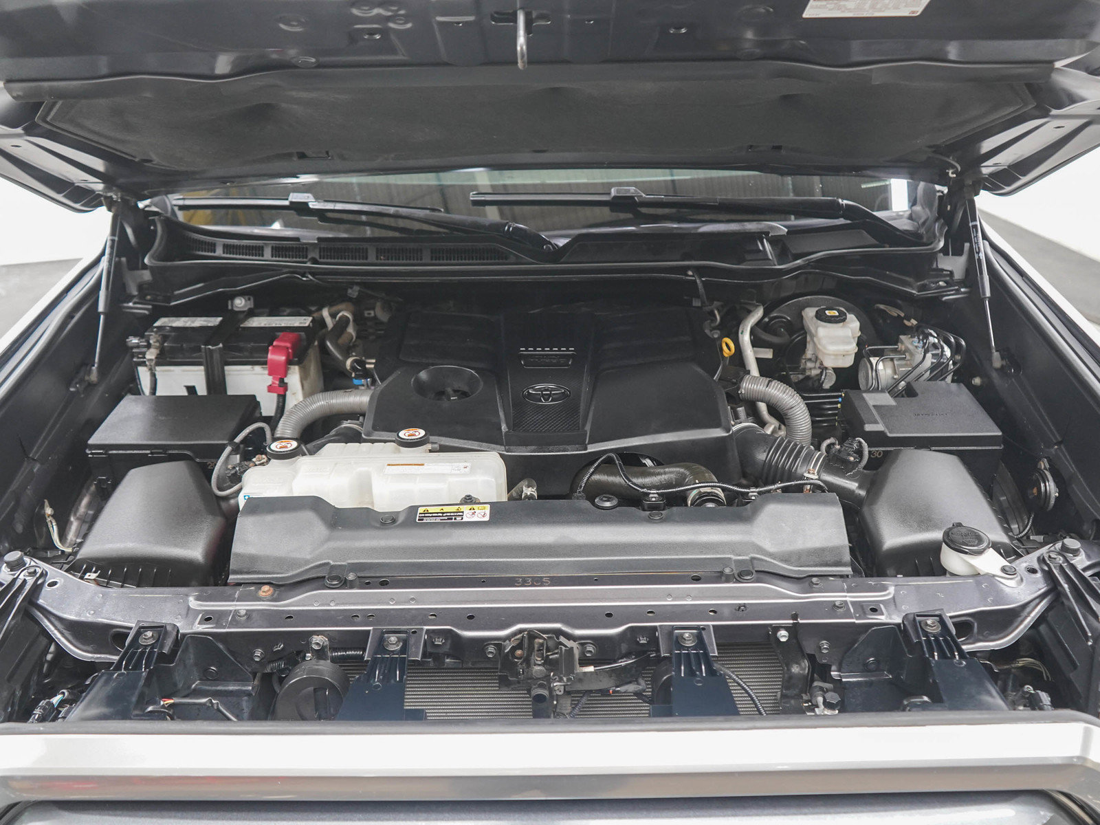 Used 2023 Toyota Tundra Limited AWD/4WD image 29