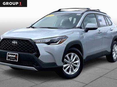 Used 2023 Toyota Corolla Cross LE w/ Moonroof Package