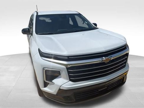 New 2026 Chevrolet Traverse High Country w/ LPO, Floor Liner Package FWD image 35