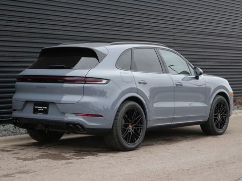 New 2026 Porsche Cayenne image 26