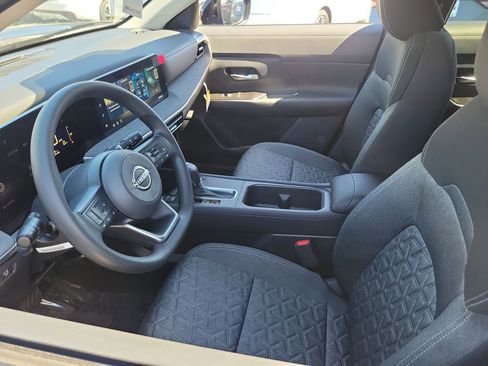 New 2026 Nissan Kicks SV w/ SV Premium Package image 3