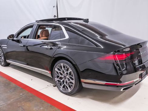 Certified 2025 Genesis G90 3.5T image 8