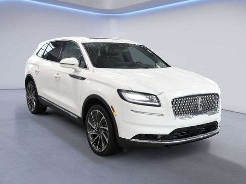 Used 2023 Lincoln Nautilus Reserve w/ Equipment Group 201A AWD/4WD image 10