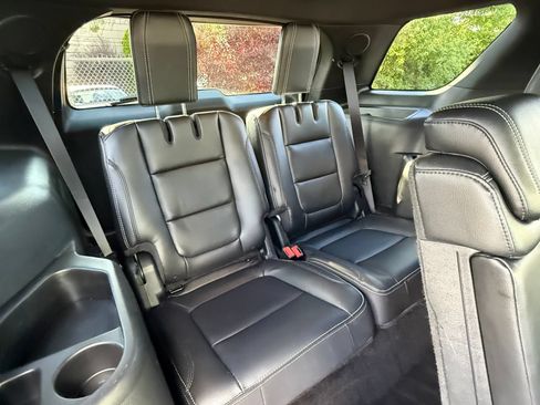 Used 2017 Ford Explorer Limited AWD/4WD image 15
