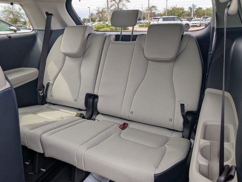 New 2026 Kia Carnival SX Prestige FWD image 16