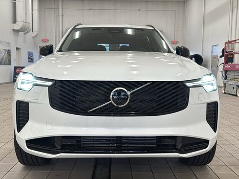New 2026 Volvo XC90 T8 Ultra w/ Protection Package Premier AWD/4WD image 10
