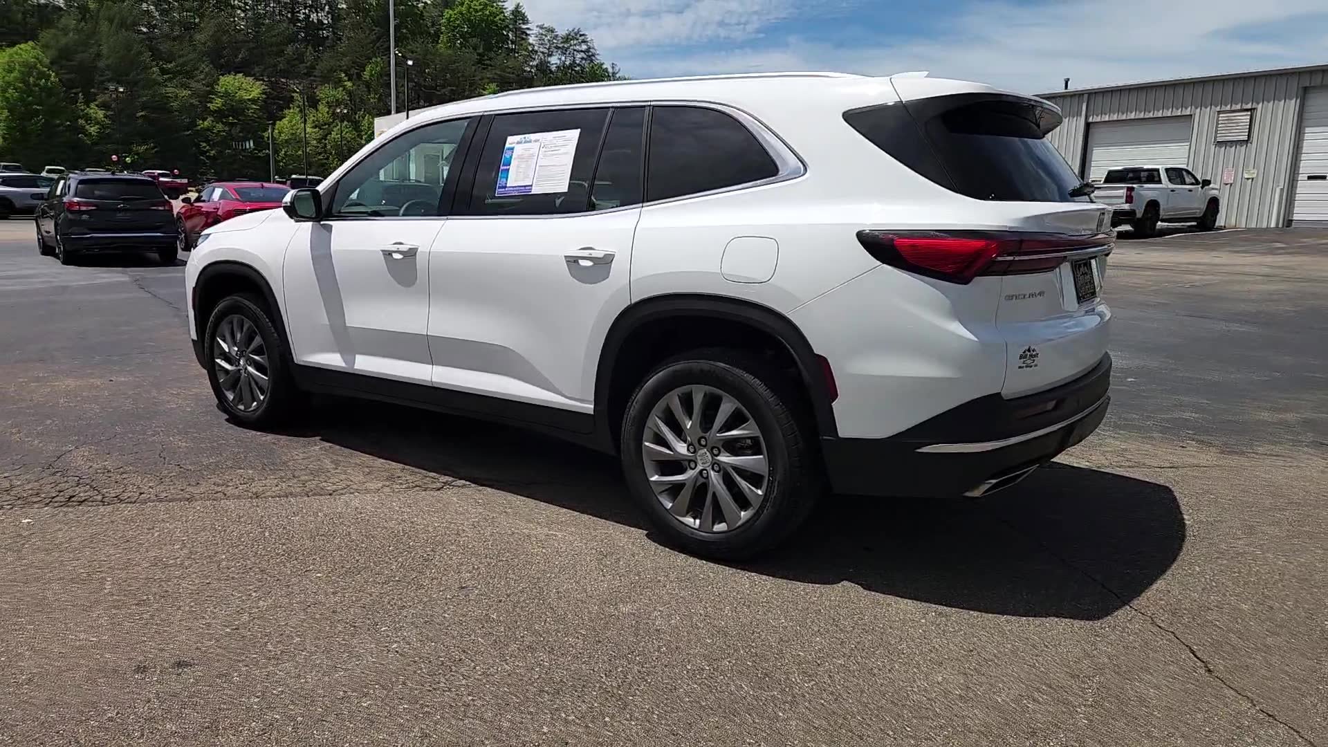 Used 2025 Buick Enclave Preferred FWD image 12