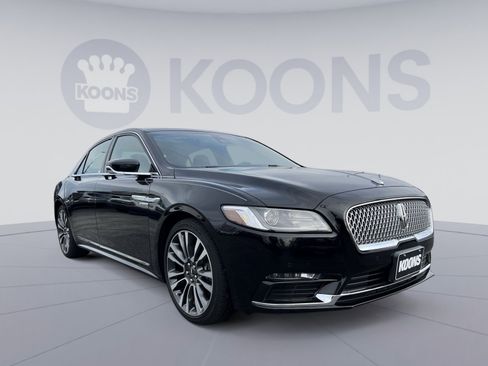 Used 2018 Lincoln Continental Reserve w/ Continental Climate Package image 10