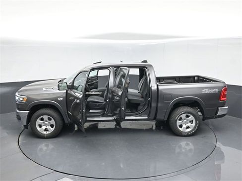 New 2026 RAM 1500 4x4 Crew Cab image 50