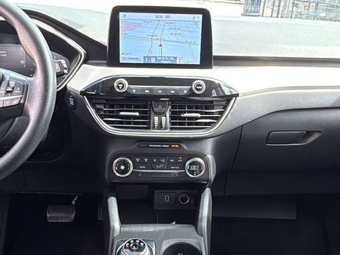 Used 2020 Ford Escape SE image 34