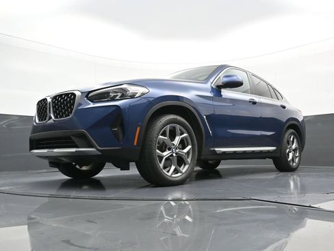 Used 2025 BMW X4 xDrive30i image 23